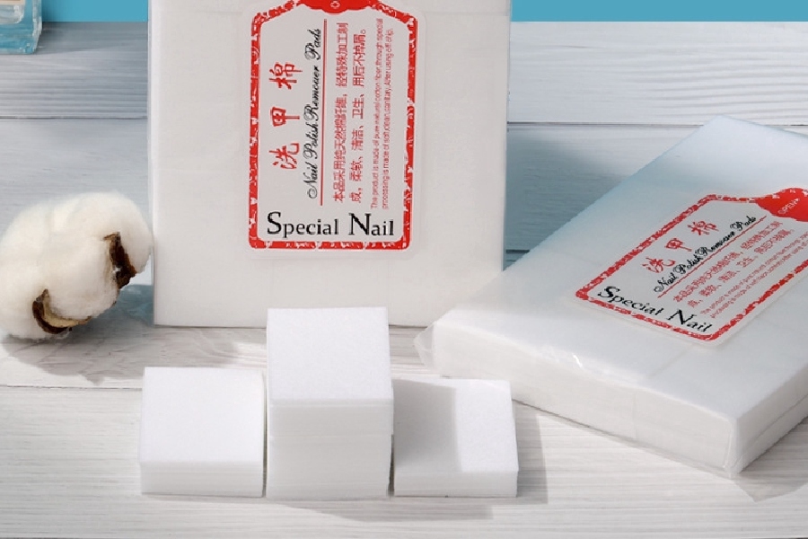 Bông cotton chuyên dụng giúp quá trình làm nail cho khách hàng trở nên dễ dàng hơn